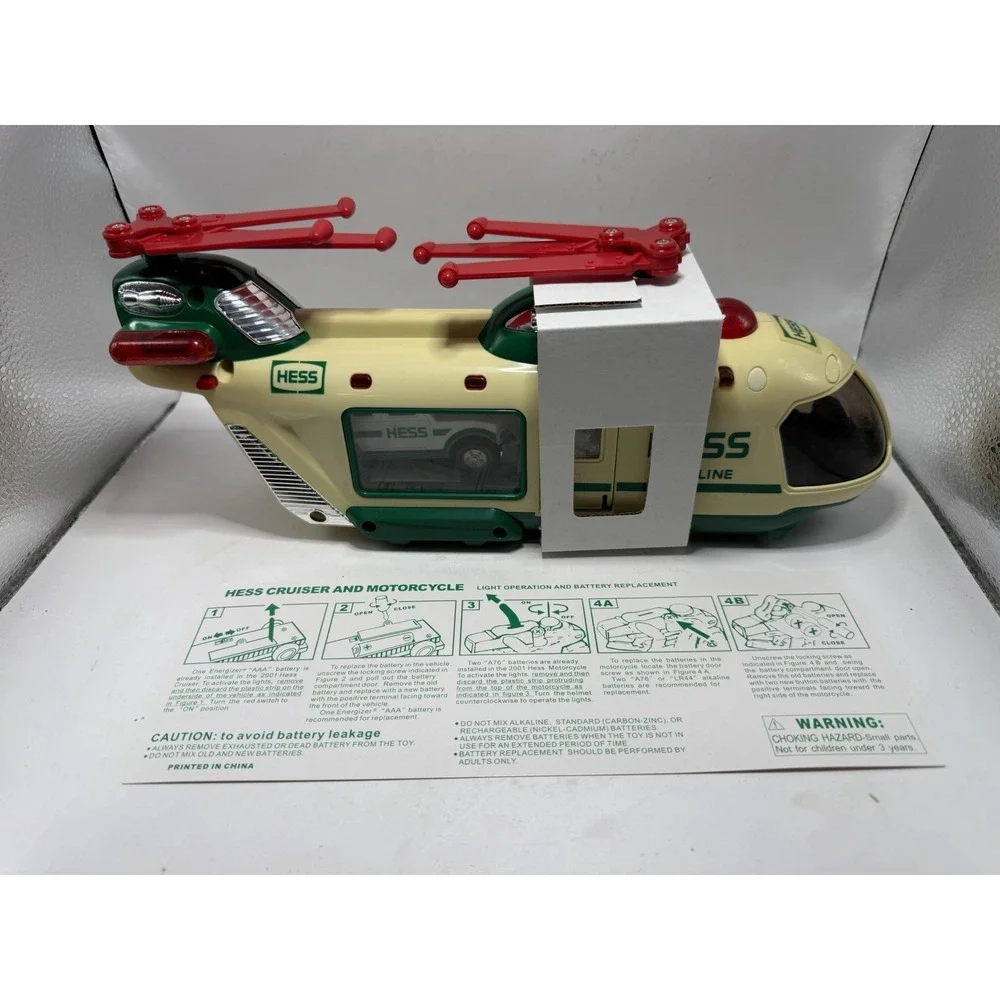 Hess Cruiser and Motorcycle Set 2001 NEW Vintage Green White w/ Box